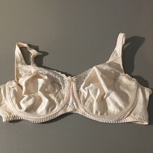 Playtex Cream Colored Underwire Bra Size 42C